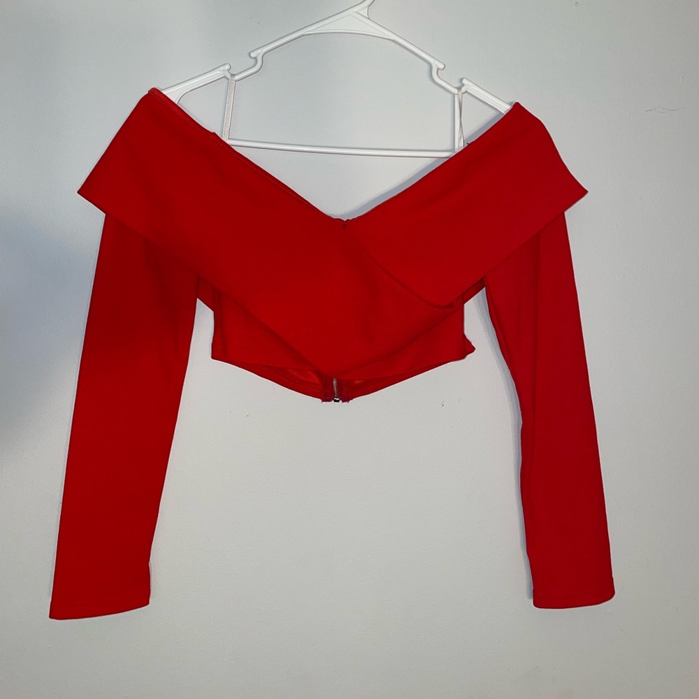 Over the shoulder crop top